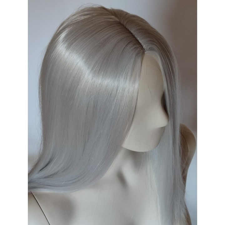 Peruka srebrna szara siwa longbob bez grzywki cosplay do ramion PK162