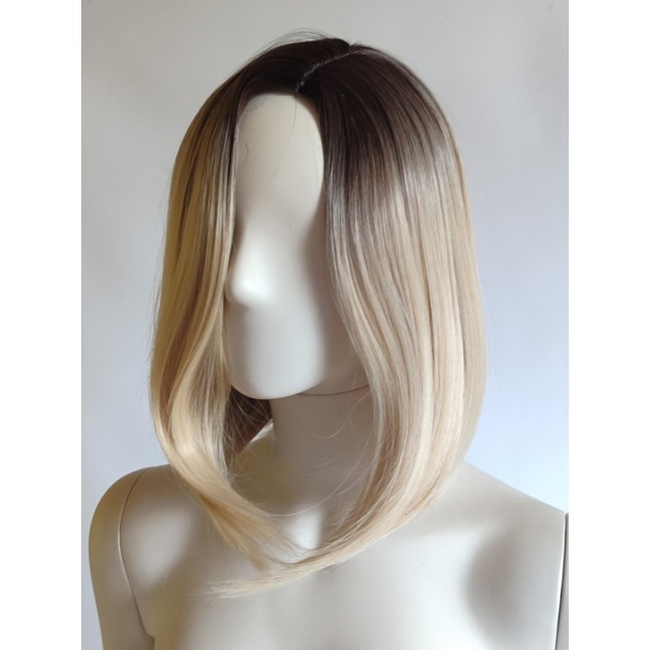 Peruka bob jasny blond ombre bez grzywki na co dzień do ramion PK163