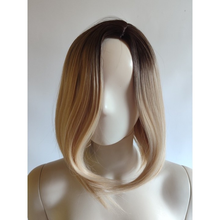 Peruka bob jasny blond ombre bez grzywki na co dzień do ramion PK163