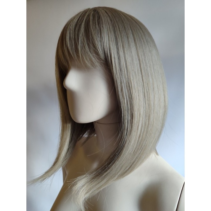Peruka naturalny popielaty ciemny blond bob z grzywką do ramion PK115