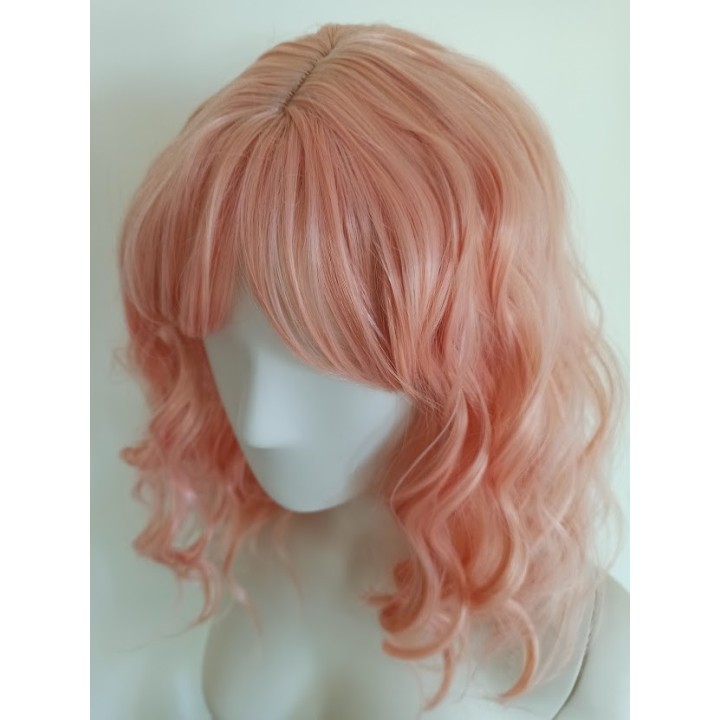 Peruka do ramion brzoskwiniowy róż z grzywką fale PK072