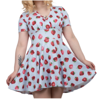 Sukienka w truskawki lolita kawaii alternatywna MOMO