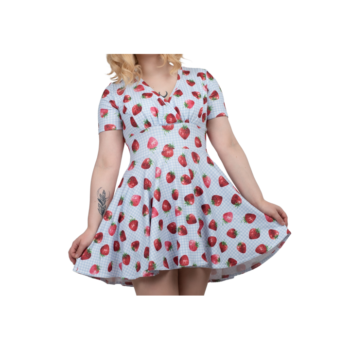 Sukienka w truskawki lolita kawaii alternatywna MOMO