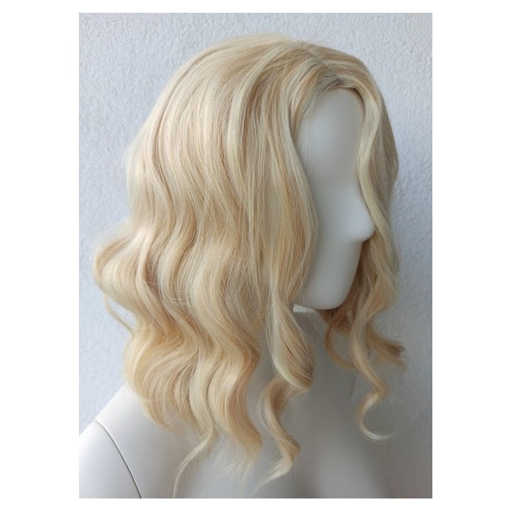 Peruka jasny blond fale do ramion bez grzywki PK002