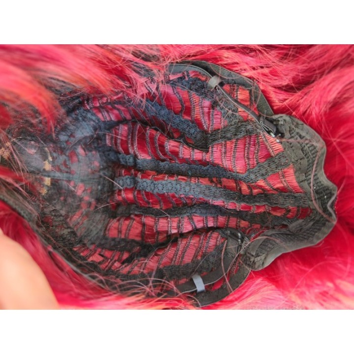 Peruka bordowa Cruella Estella cosplay do ramion PK027