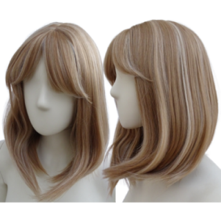 Peruka bob grzywka naturalny ciemny blond pasemka PK141