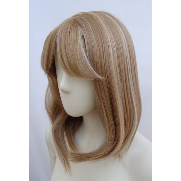 Peruka bob grzywka naturalny ciemny blond pasemka PK141
