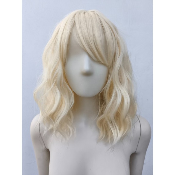 Peruka do ramion jasny ciepły blond fale z długą grzywką PK055
