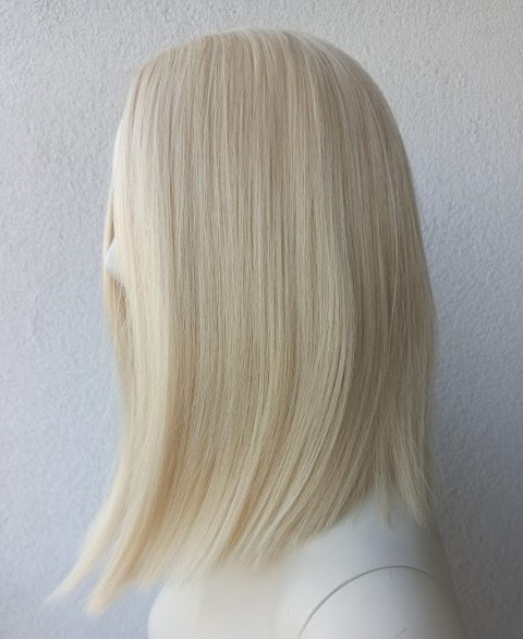 Peruka jasny platynowy blond do ramion long bob PK025
