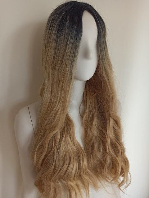 Peruka naturalny ciemny ciepły złoty blond fale PK061