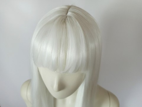 Peruka z prostą grzywką biała cosplay gęsta PK110