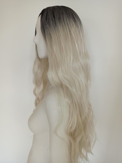 Peruka z przedziałkiem ombre jasny platynowy blond PK062
