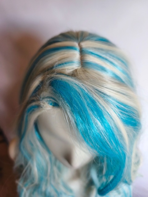 Peruka blond i turkusowa Lagoona Blue loki fale cosplay Monster High