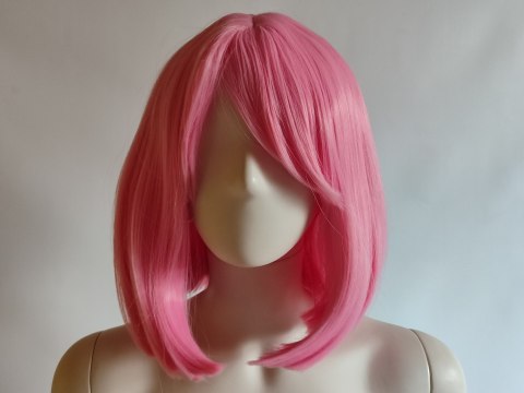 Peruka bob do ramion różowa jasny róż z grzywką cosplay PK114