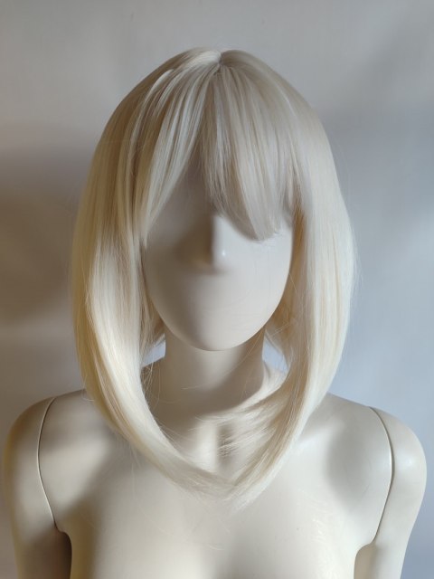 Peruka platynowy jasny blond bob do ramion PK116