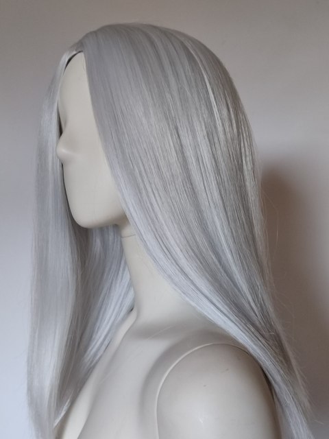 Peruka srebrna szara siwa longbob bez grzywki cosplay do ramion PK162