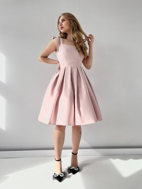 Sukienka pin up pudrowa różowa na wesele rozkloszowana BARBIE